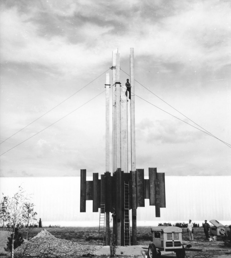 Construction de la sculpture Orléans 1969